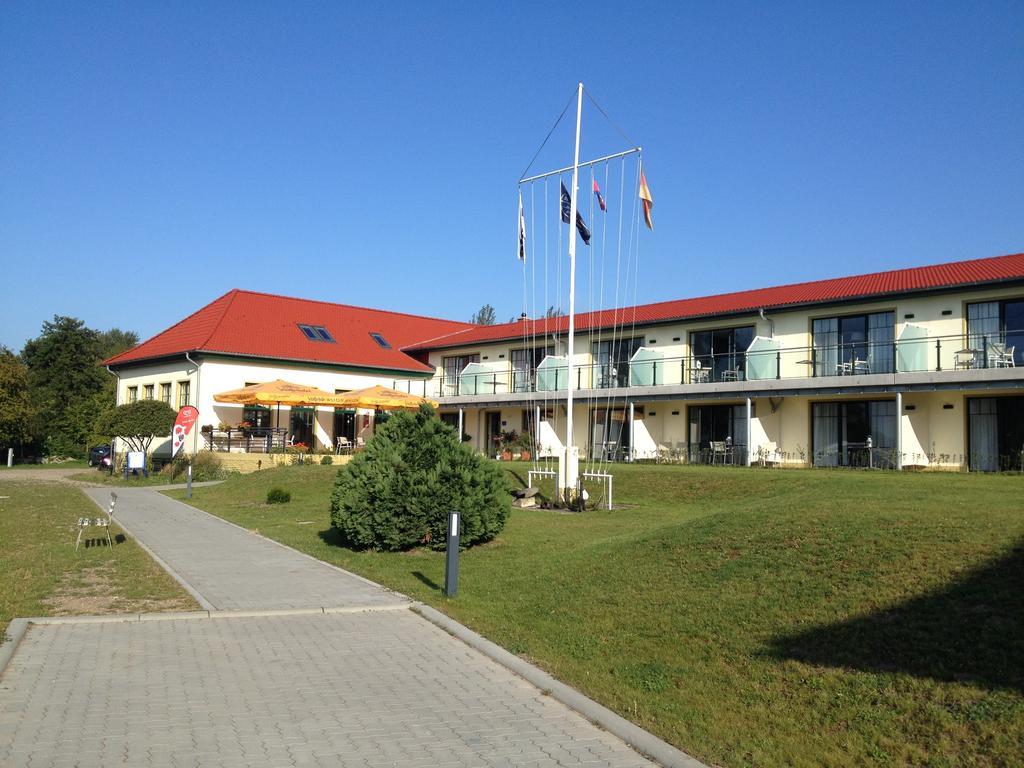 Aparthotel Am Heidensee Schwerin  Dış mekan fotoğraf