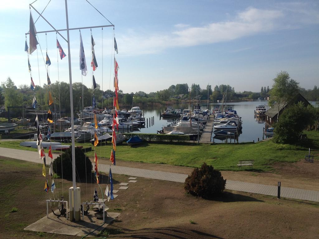 Aparthotel Am Heidensee Schwerin  Dış mekan fotoğraf